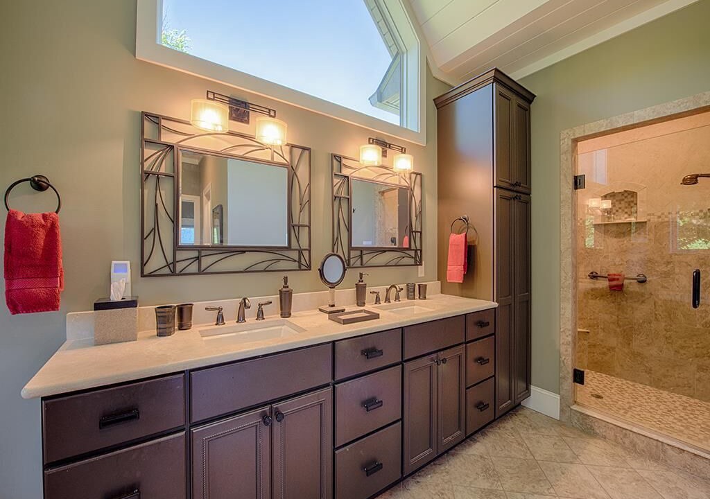 Photo of Bathroom in Cataloochee Ranch
