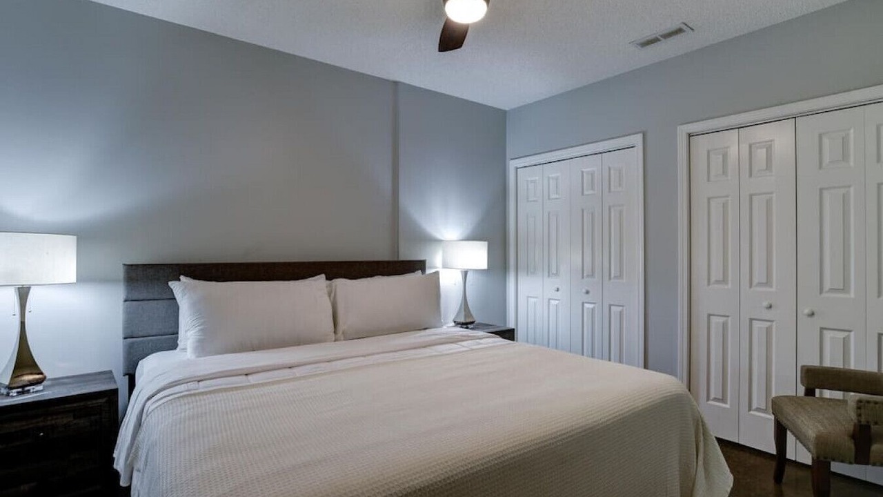 Photo of Bedroom in Royal Pines