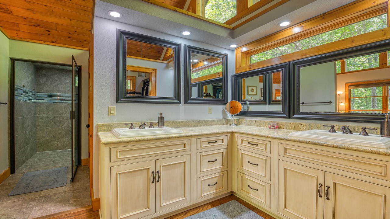 Photo of Bathroom in Waynesville