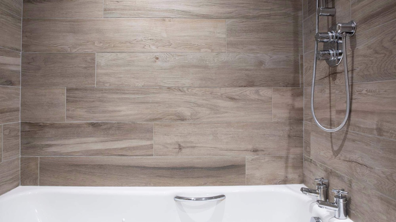Photo of Bathroom in Eartham