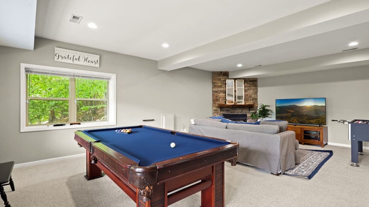 Photo of Bedroom in Beech Mountain