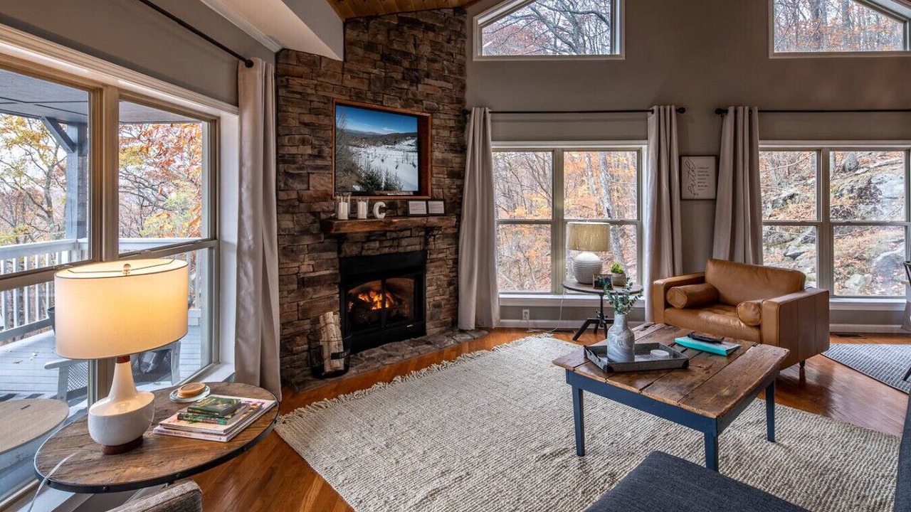Photo of Livingroom in Beech Mountain