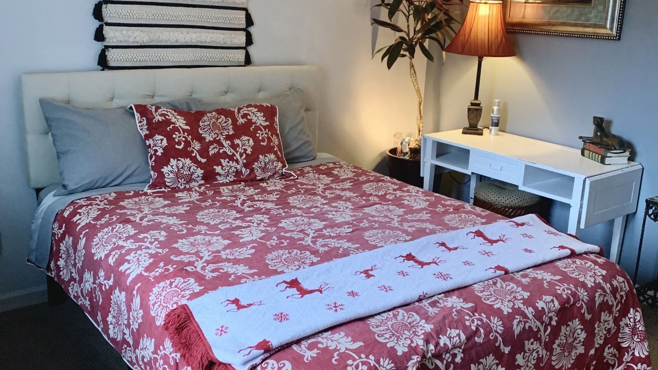 Photo of Bedroom in Apex