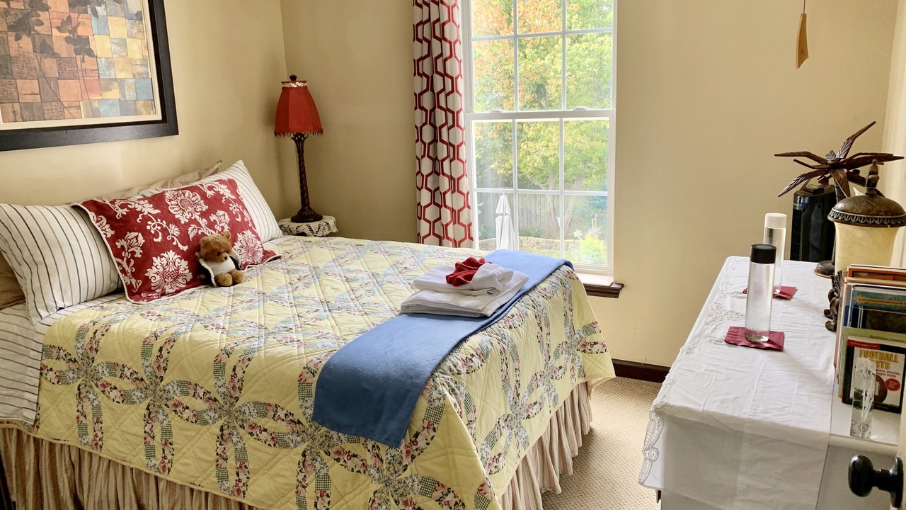 Photo of Bedroom in Apex