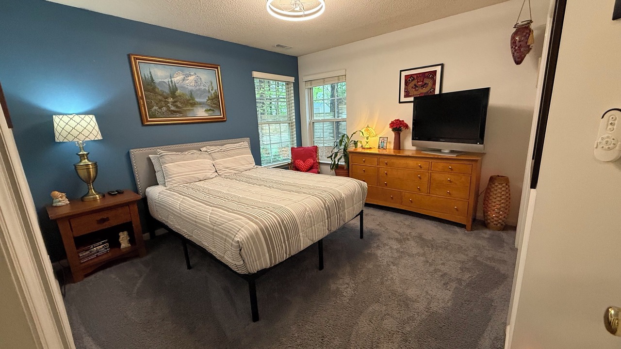 Photo of Bedroom in Apex