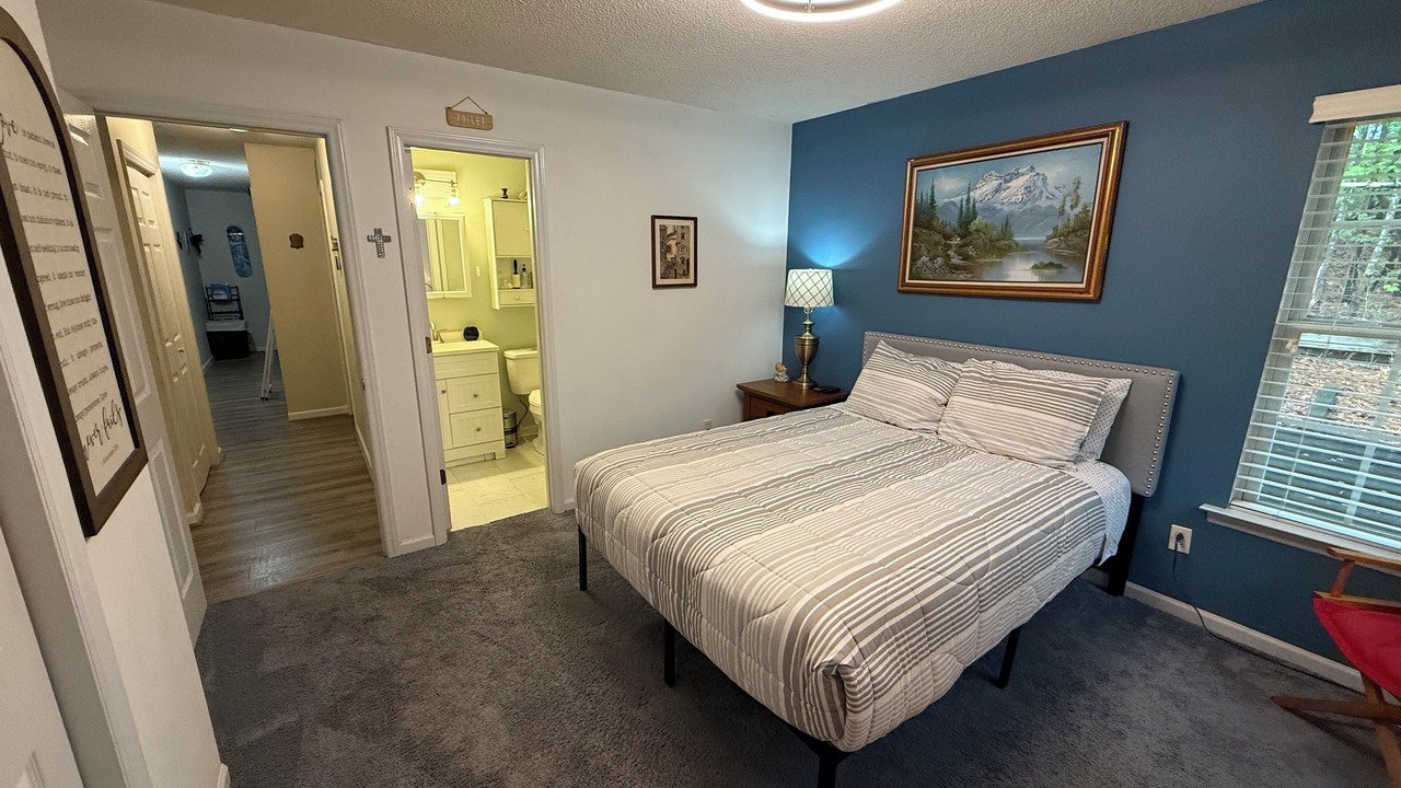 Photo of Bedroom in Apex