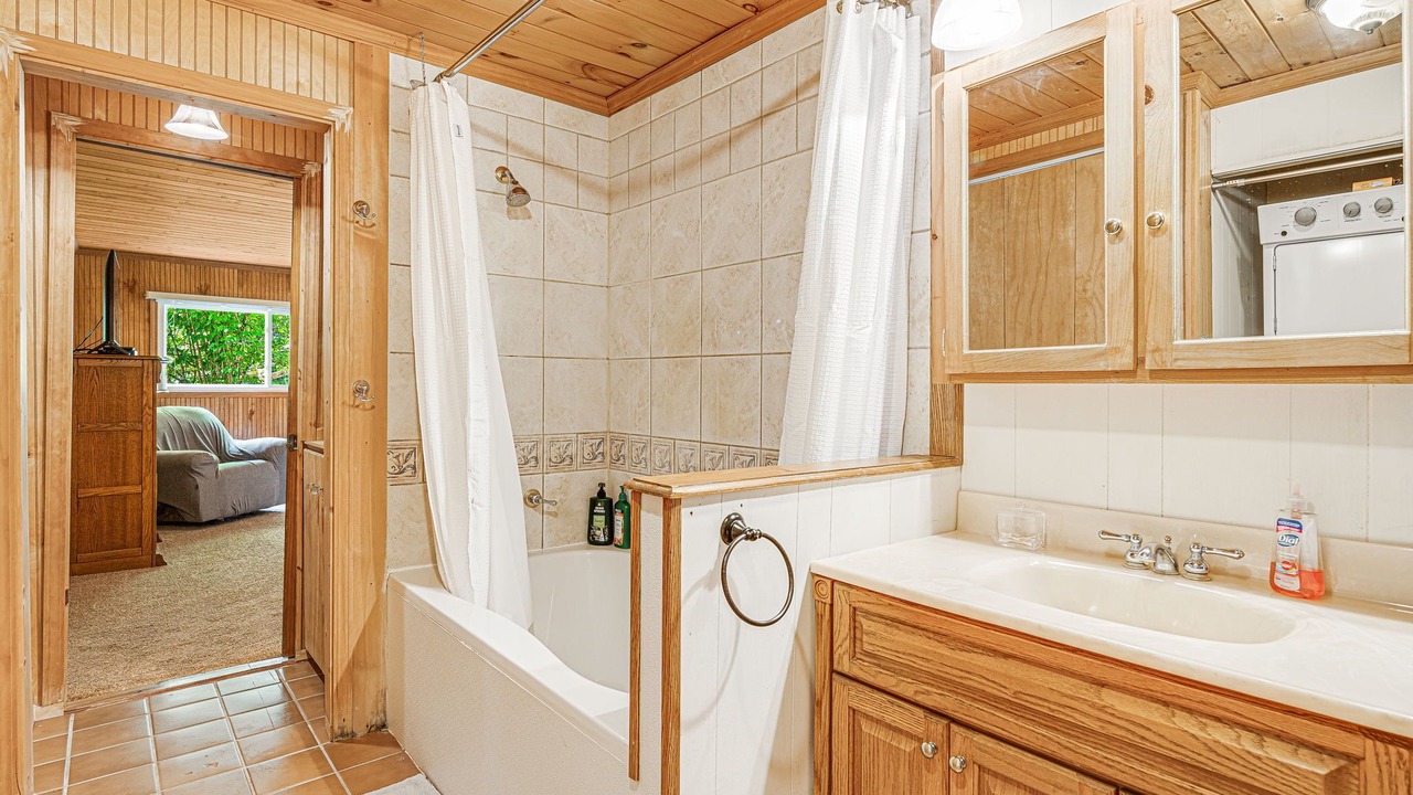 Photo of Bathroom in Otto