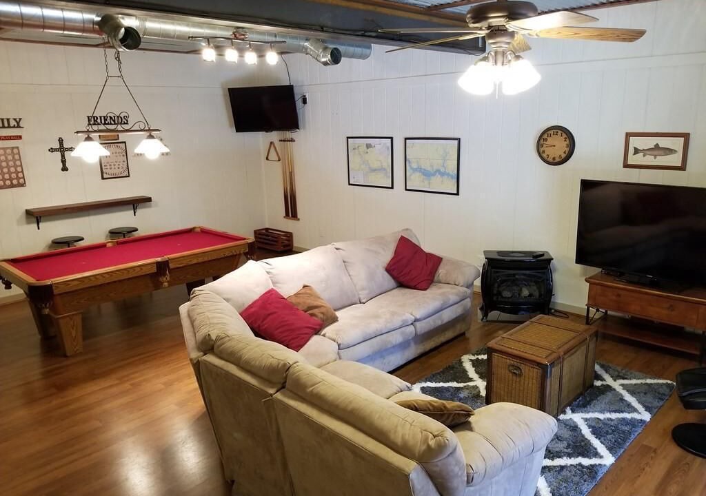 Photo of Livingroom in Wildwood Point