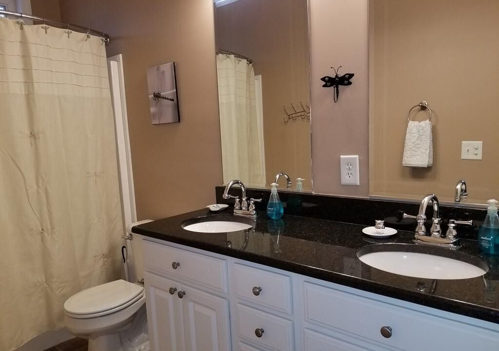 Photo of Bathroom in Wildwood Point