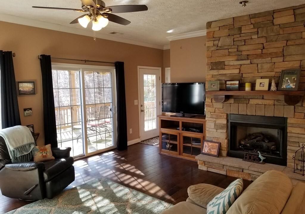 Photo of Livingroom in Wildwood Point