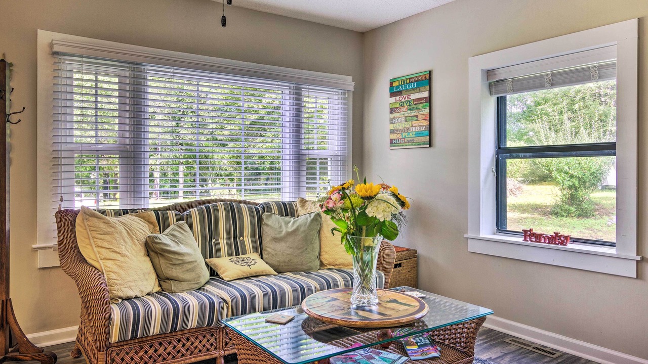 Photo of Livingroom in Hendersonville