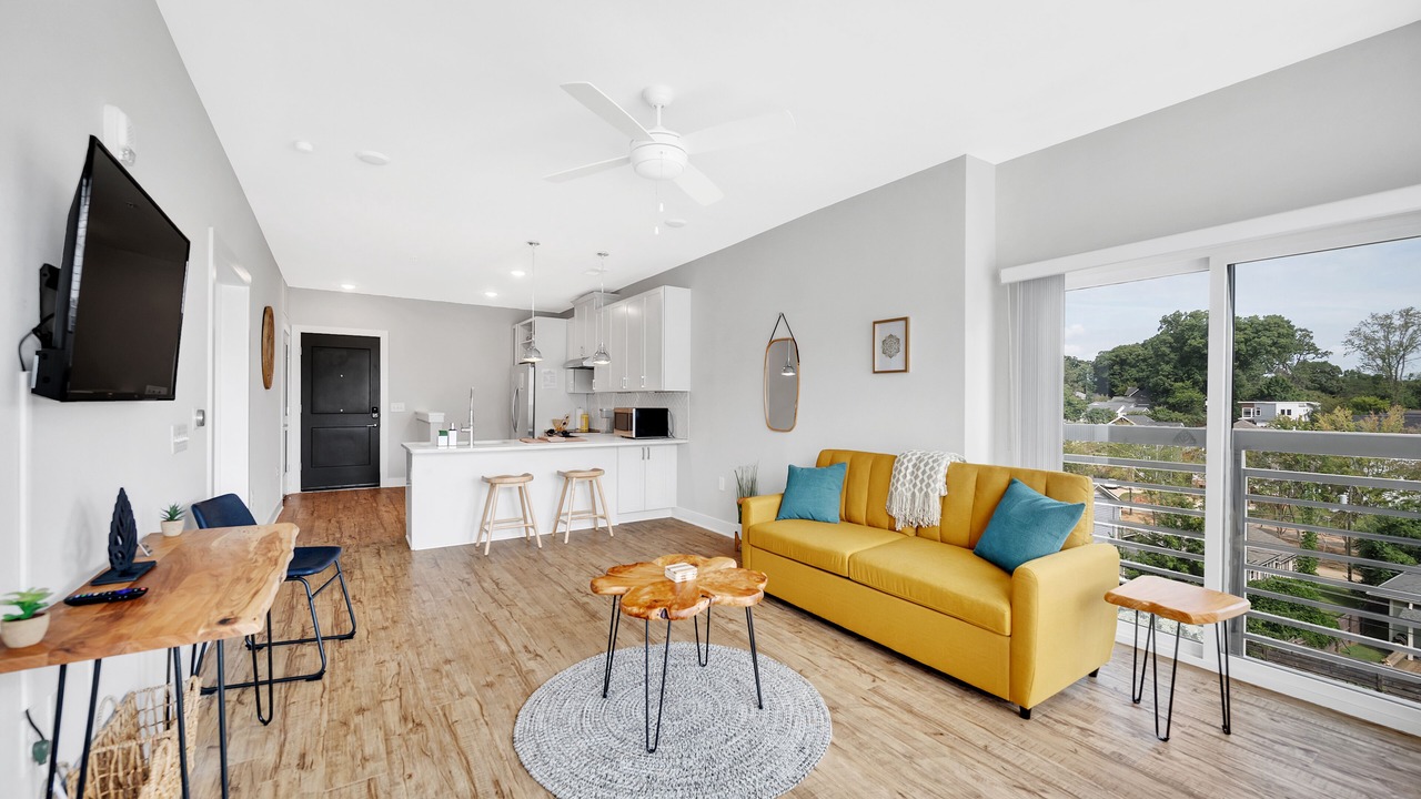 Photo of Livingroom in Commonwealth