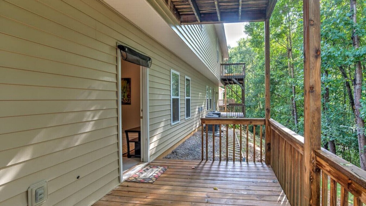 Photo of Patio Balcony in Royal Pines