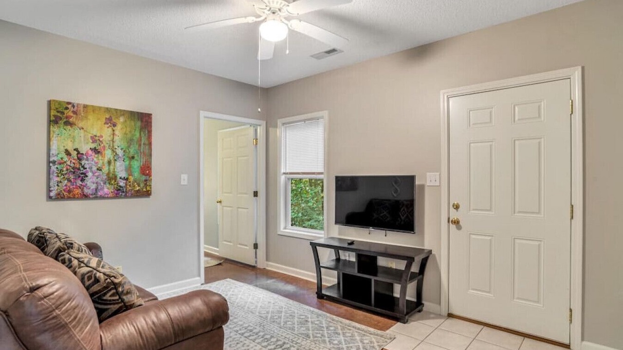 Photo of Livingroom in Royal Pines