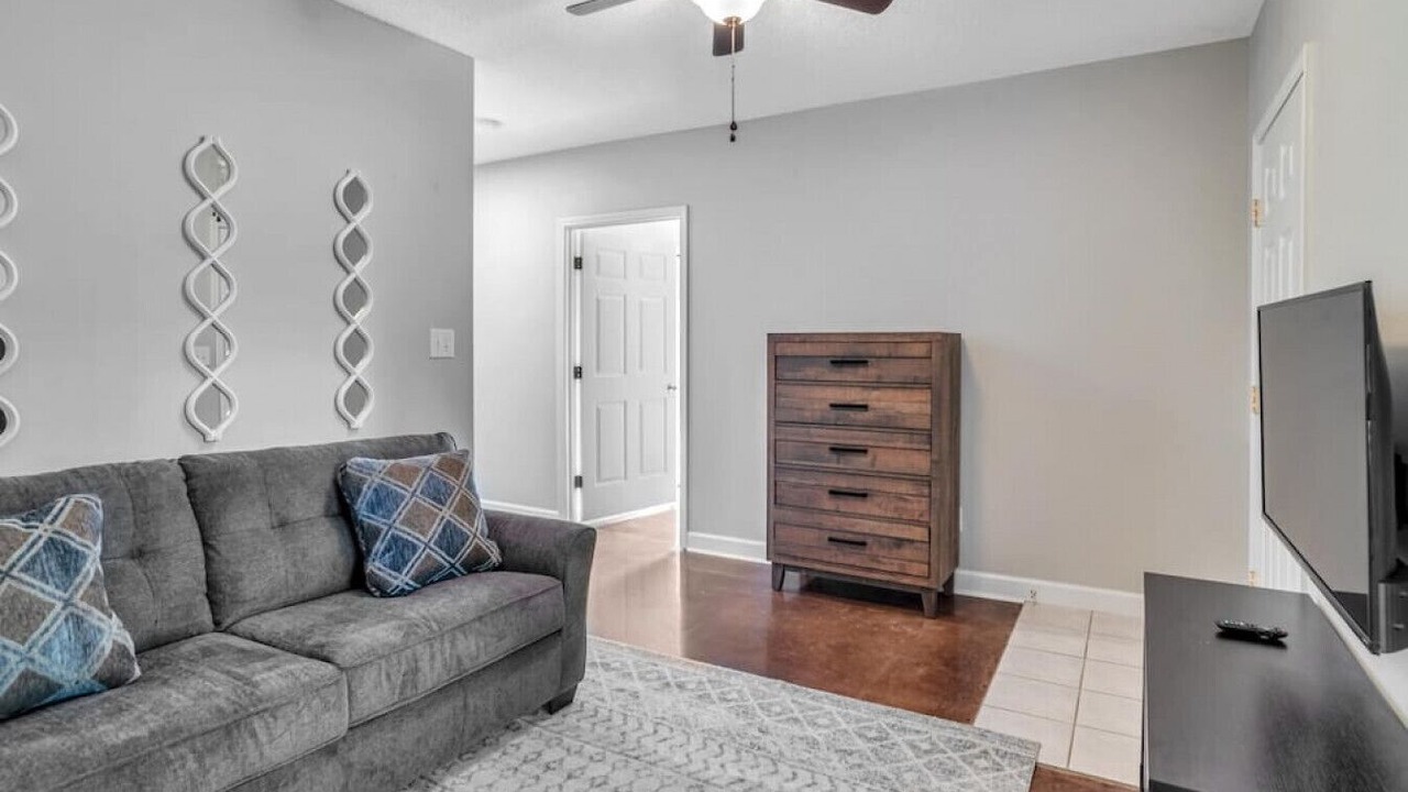 Photo of Livingroom in Royal Pines