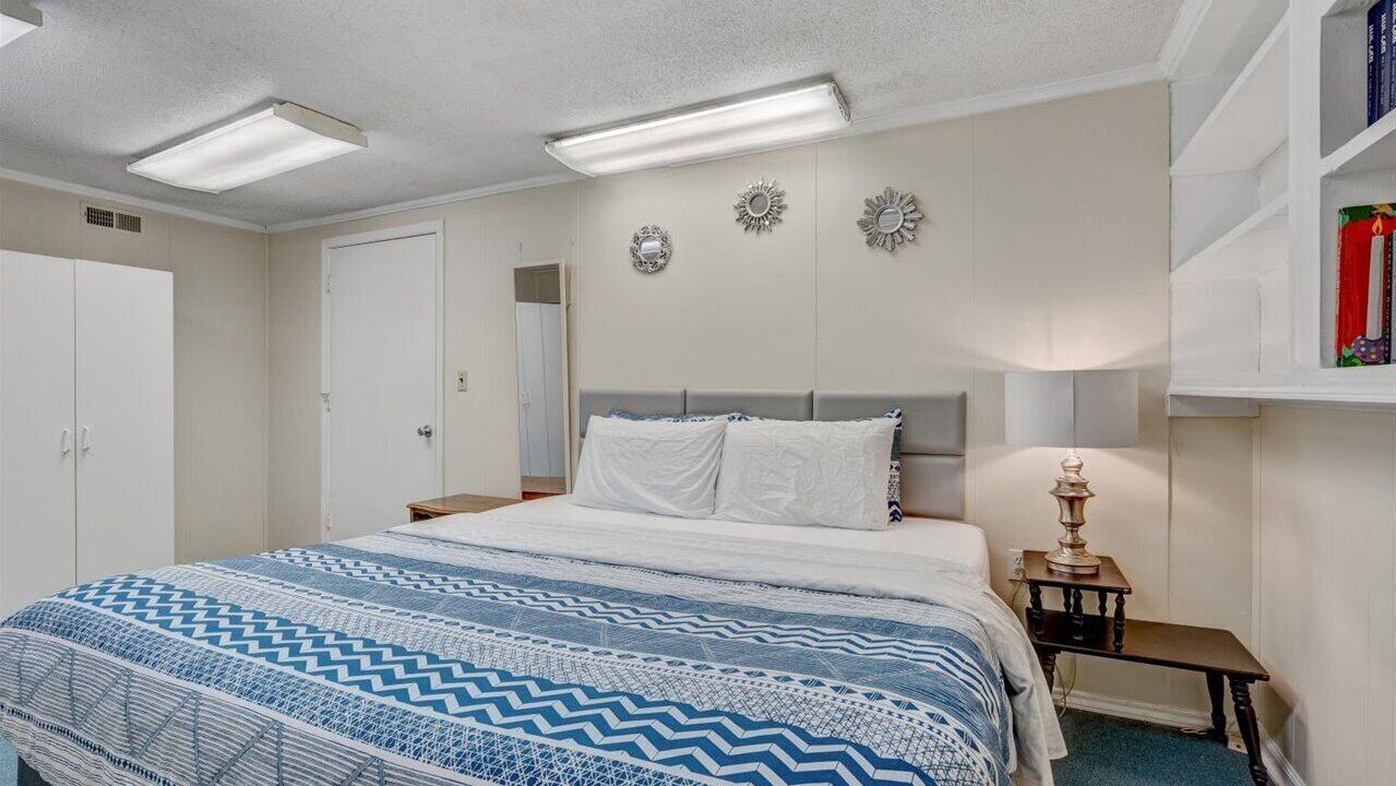 Photo of Bedroom in Cross-County