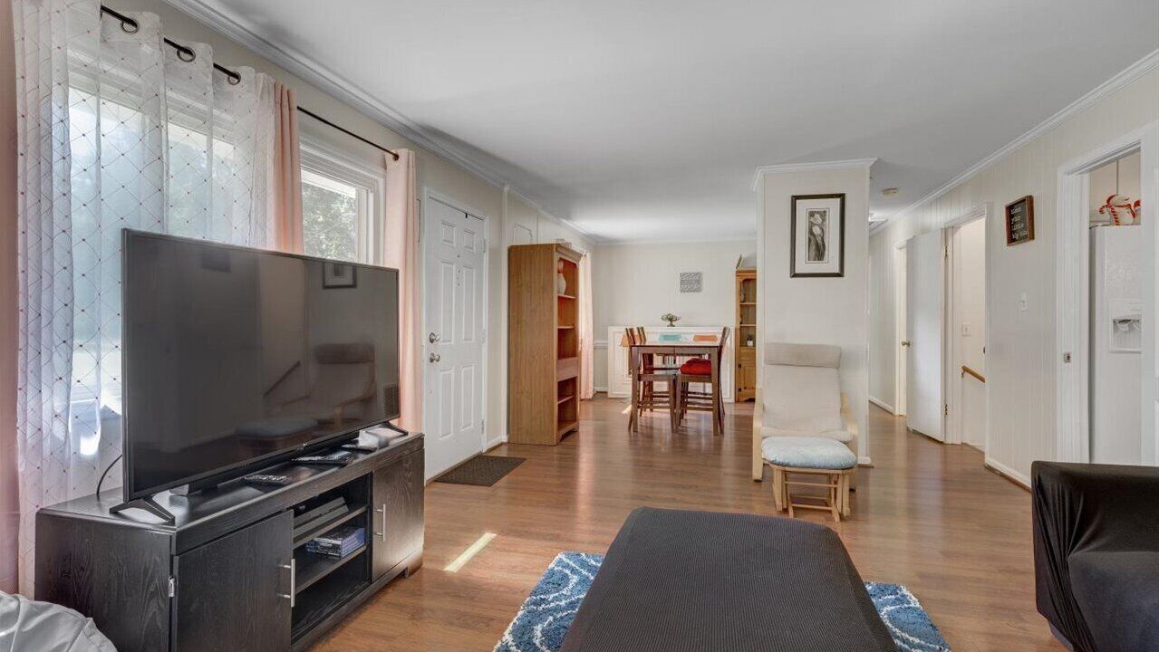 Photo of Livingroom in Cross-County