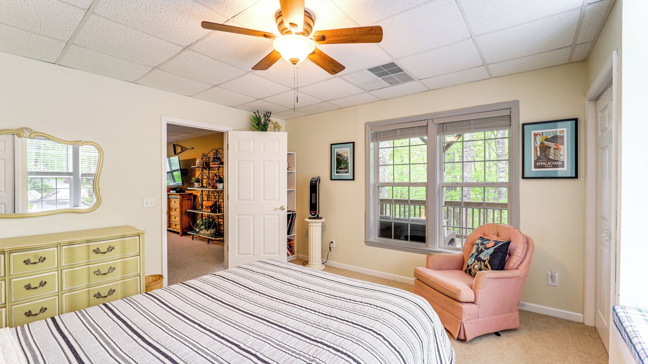 Photo of Bedroom in Newland