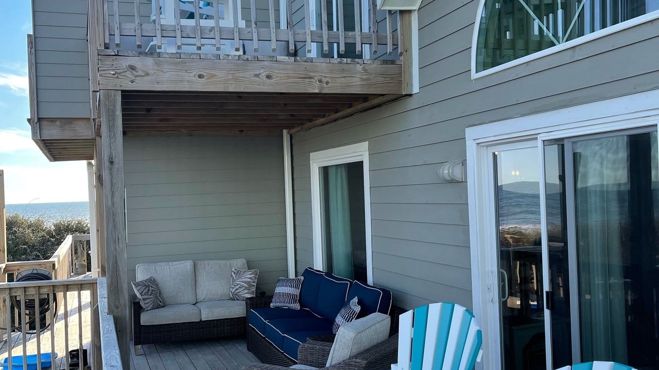 Photo of Patio Balcony in North Topsail Beach