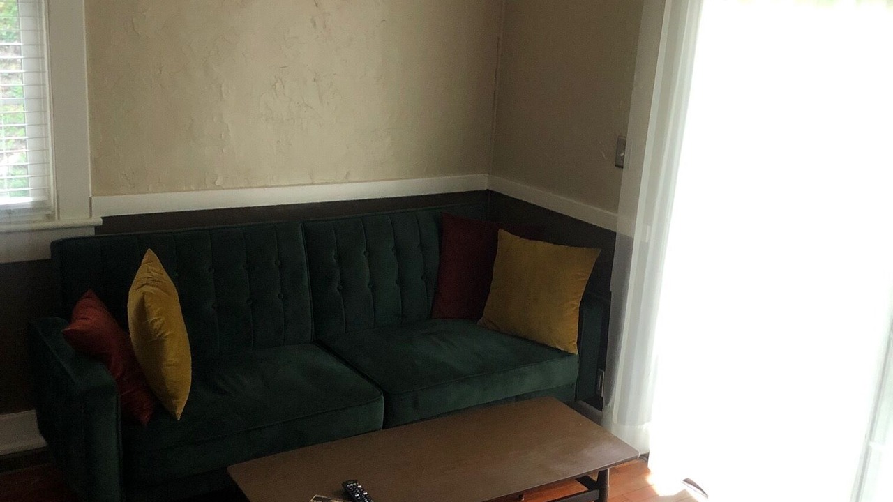 Photo of Livingroom in Oakley