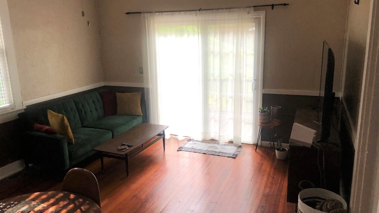Photo of Livingroom in Oakley
