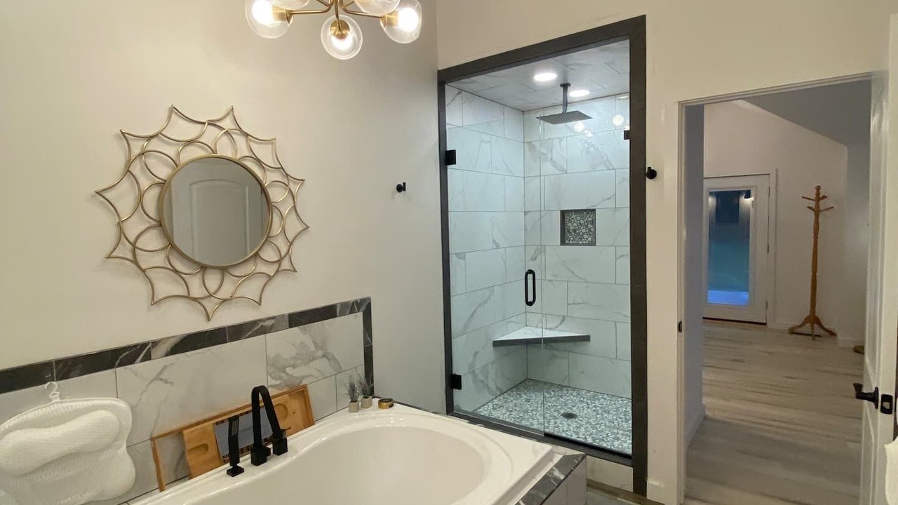 Photo of Bathroom in Newland