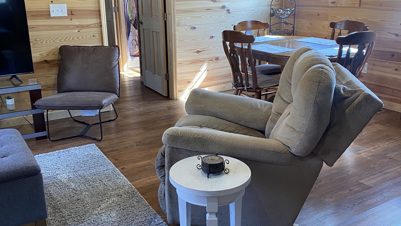 Photo of Livingroom in Groveoak