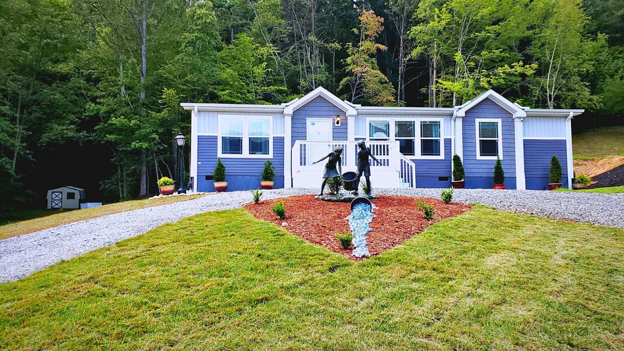 Photo of Outdoor in Candler