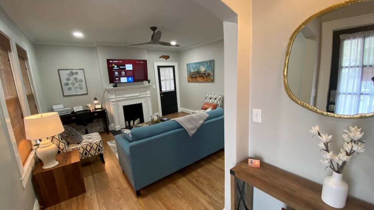 Photo of Livingroom in Winston - Salem