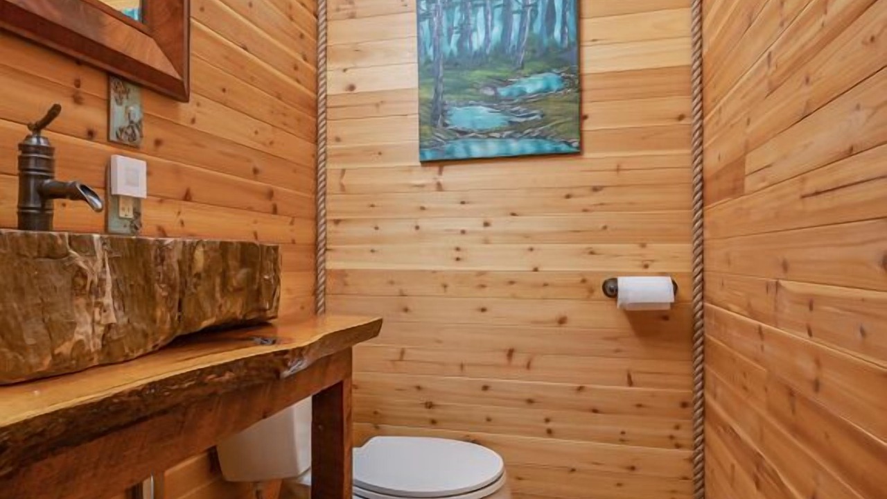 Photo of Bedroom in Lake Lure