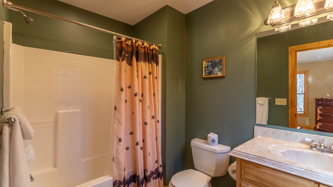 Photo of Bathroom in Apple Ridge