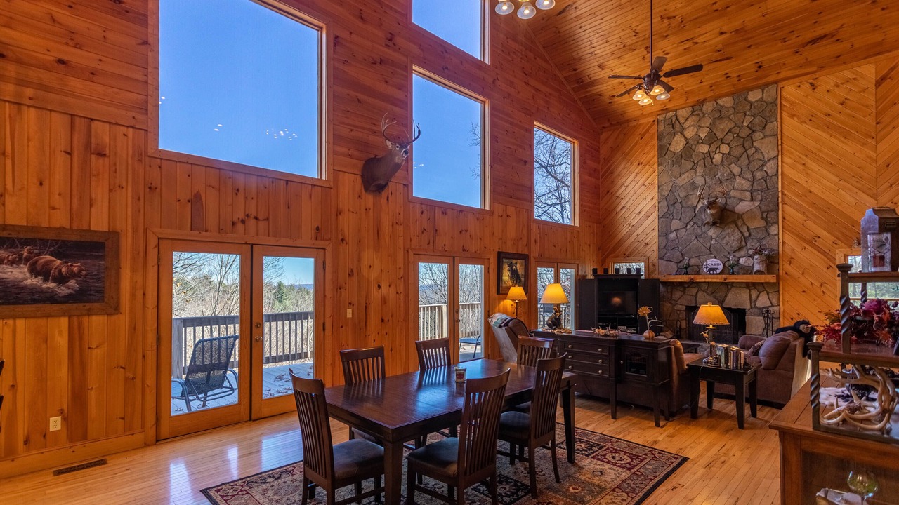 Photo of Livingroom in Apple Ridge