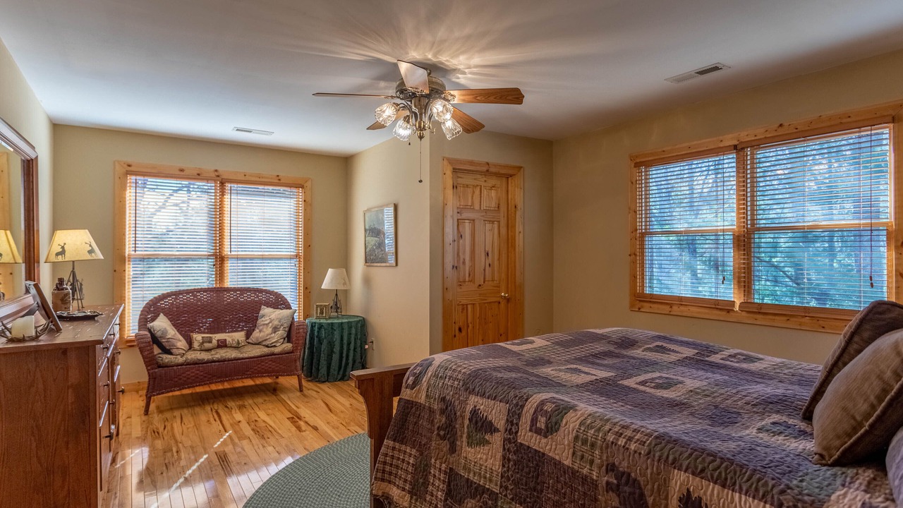 Photo of Bedroom in Apple Ridge