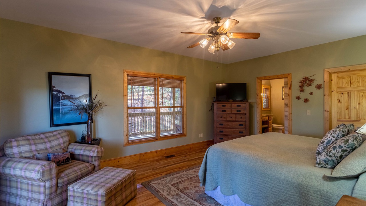 Photo of Bedroom in Apple Ridge