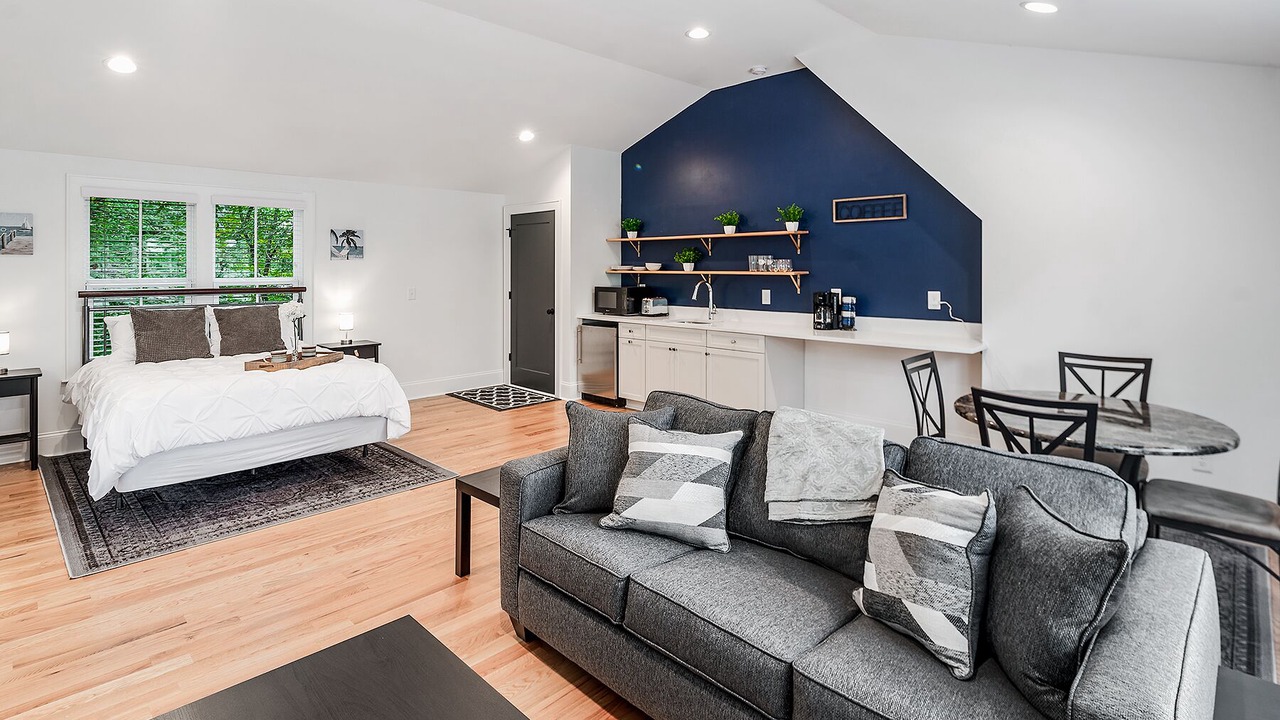 Photo of Bedroom in Villa Heights