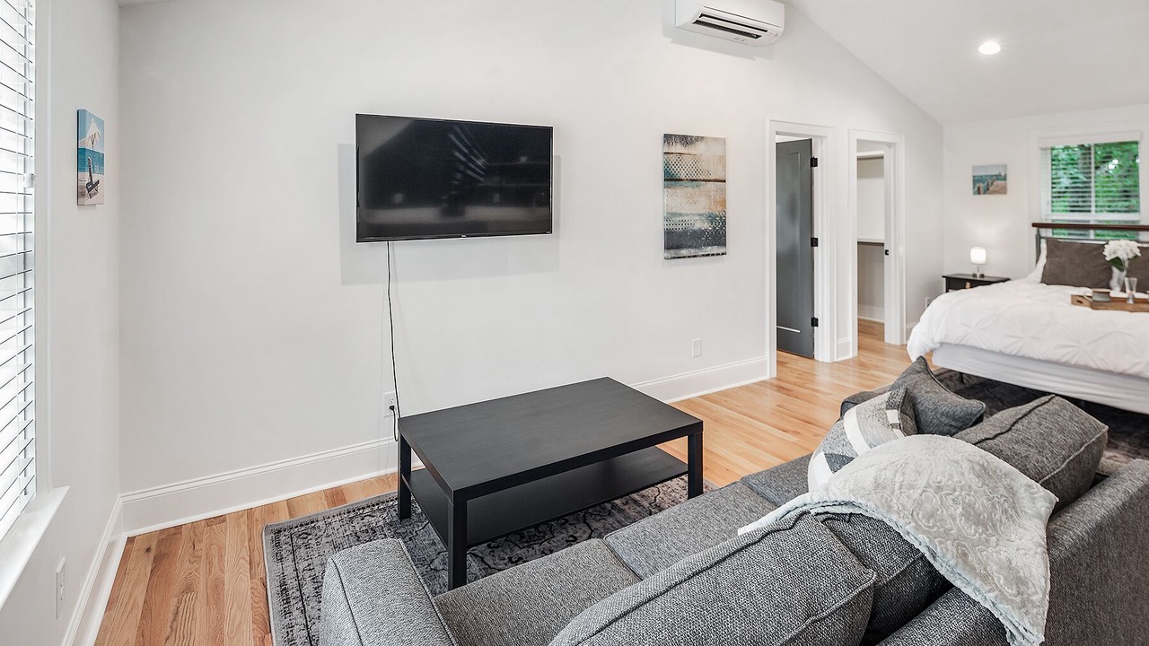Photo of Bedroom in Villa Heights