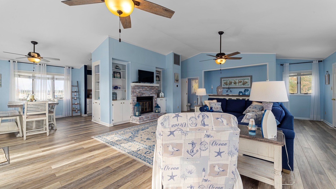 Photo of Livingroom in Oriental