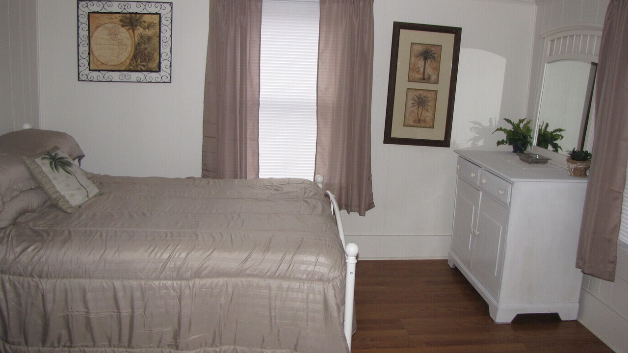 Photo of Bedroom in Whites
