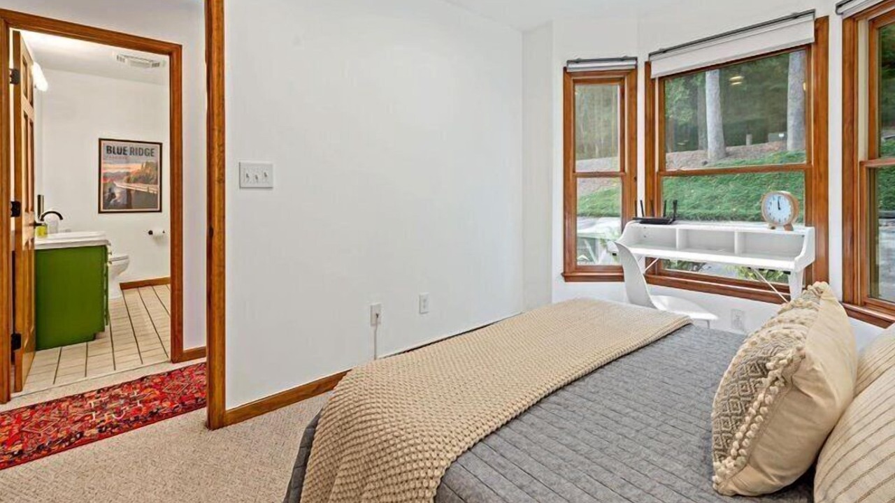 Photo of Bedroom in Frank