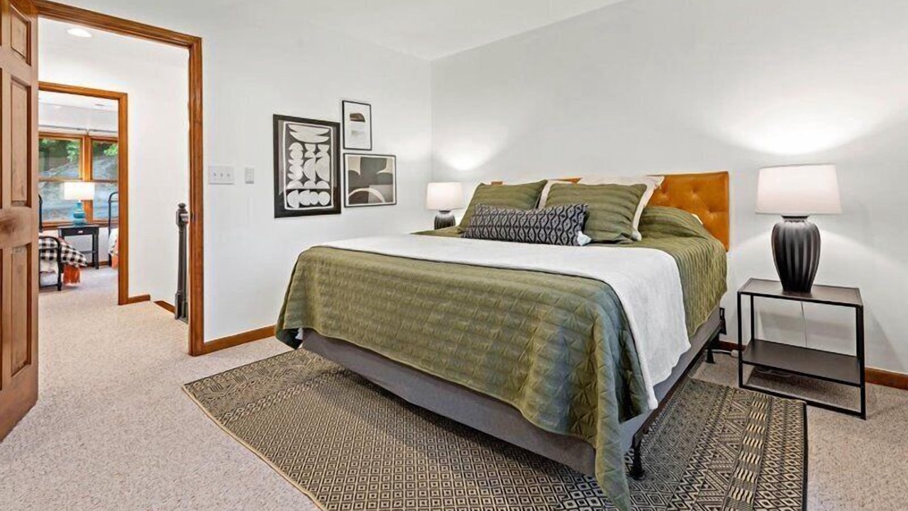 Photo of Bedroom in Frank