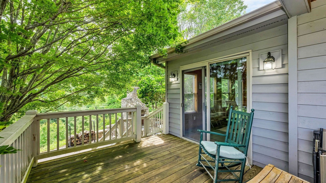Photo of Outdoor in Grassy Creek