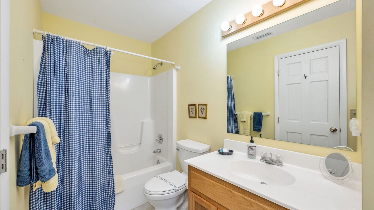 Photo of Bathroom in Grassy Creek