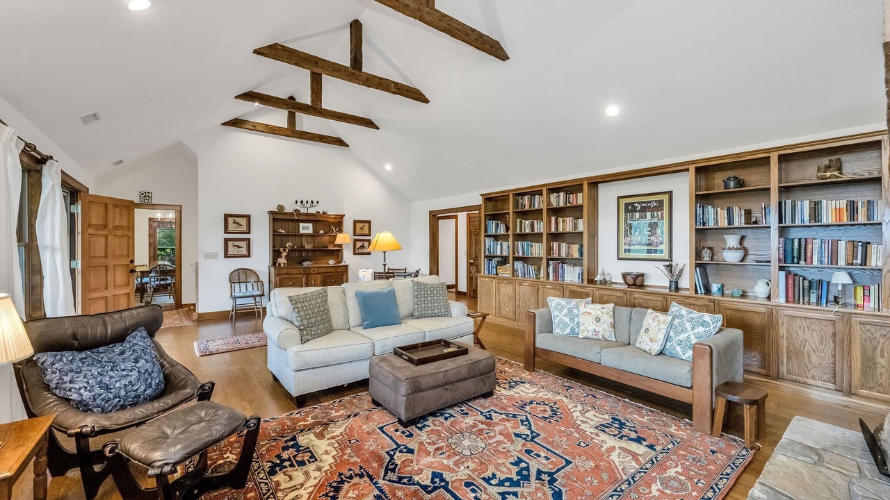 Photo of Livingroom in Grassy Creek