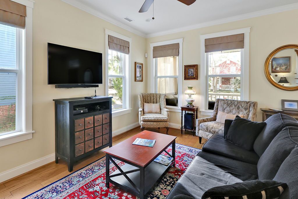 Photo of Livingroom in Wilmington Historic District
