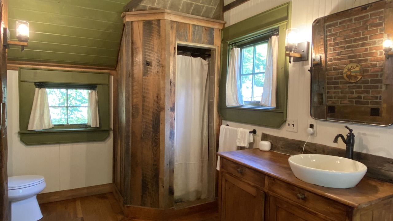 Photo of Bathroom in Cullowhee