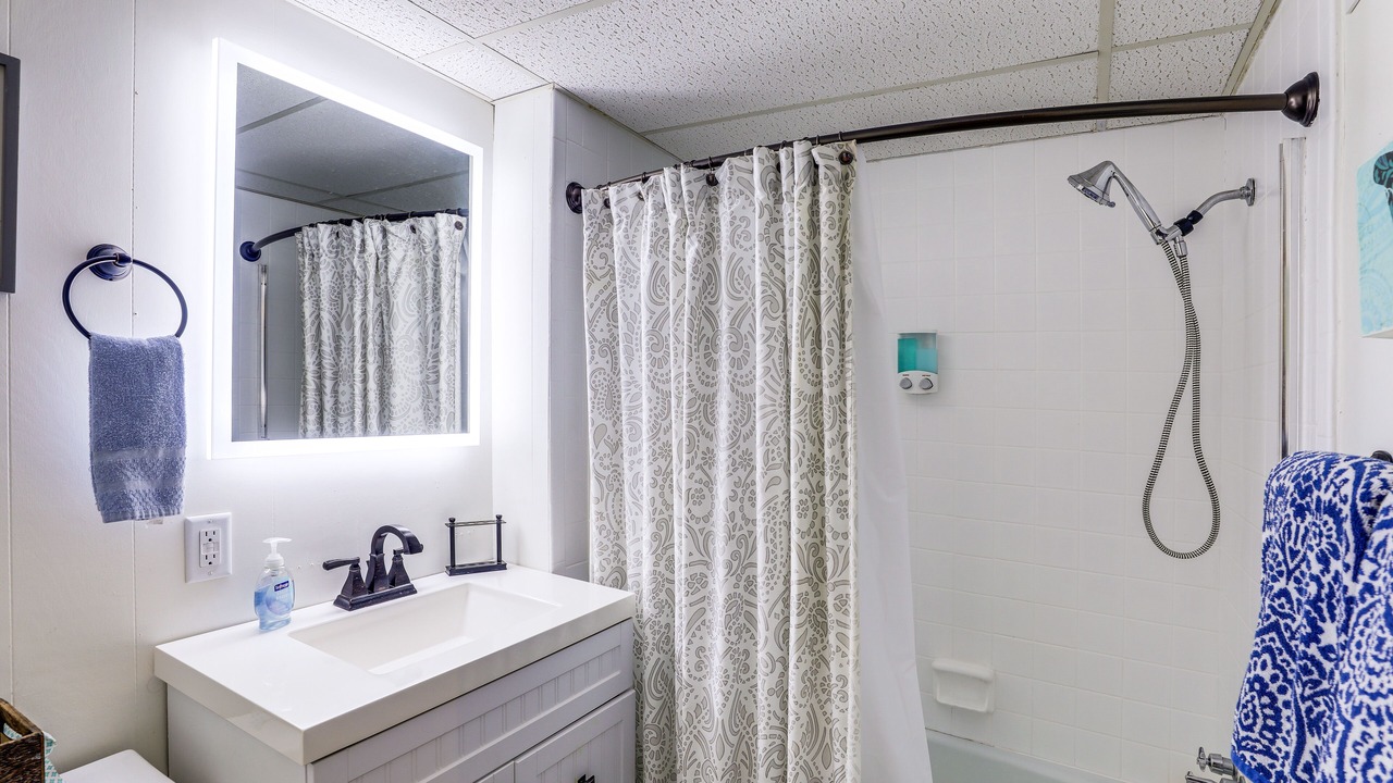 Photo of Bathroom in Charter Hills