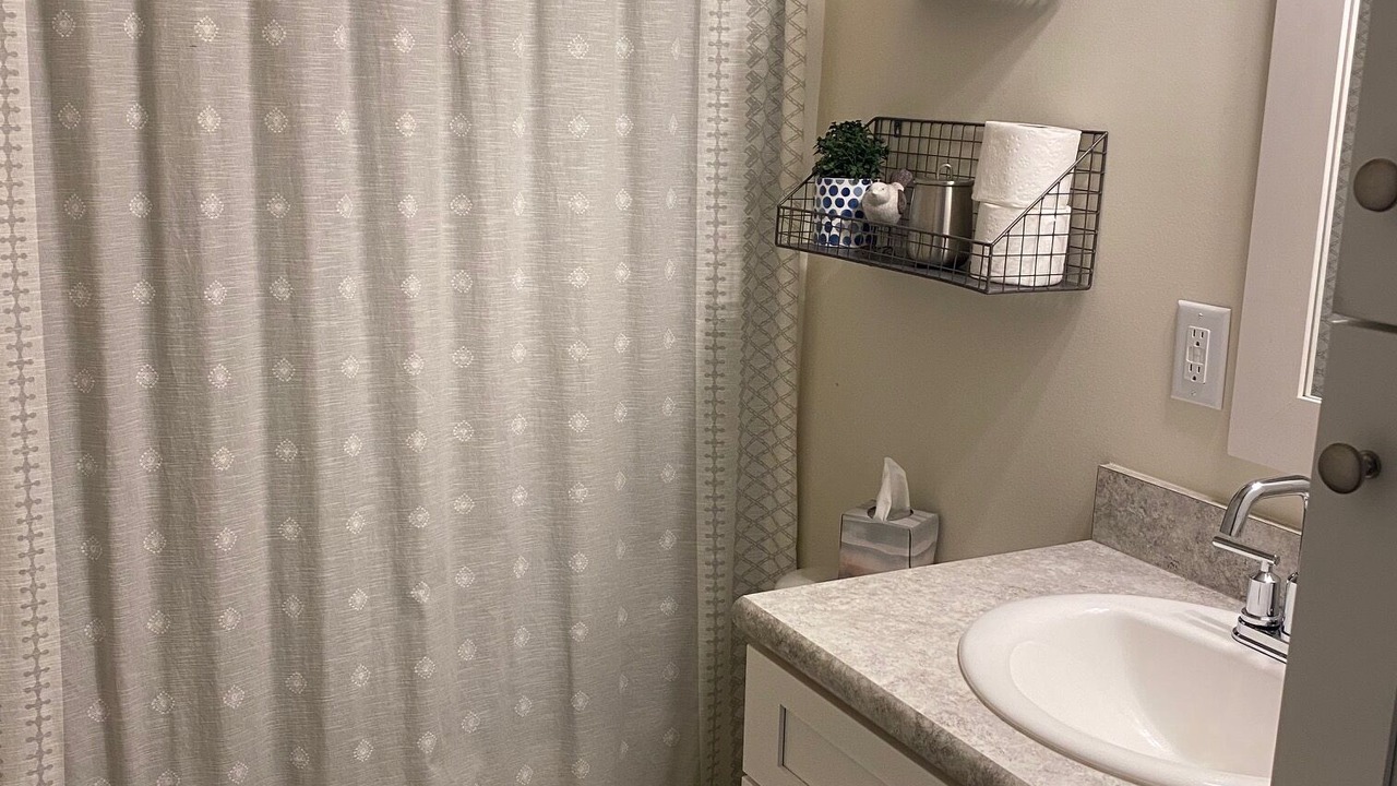 Photo of Bathroom in Hendersonville