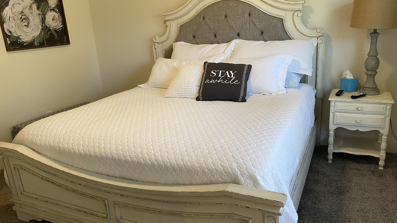 Photo of Bedroom in Hendersonville
