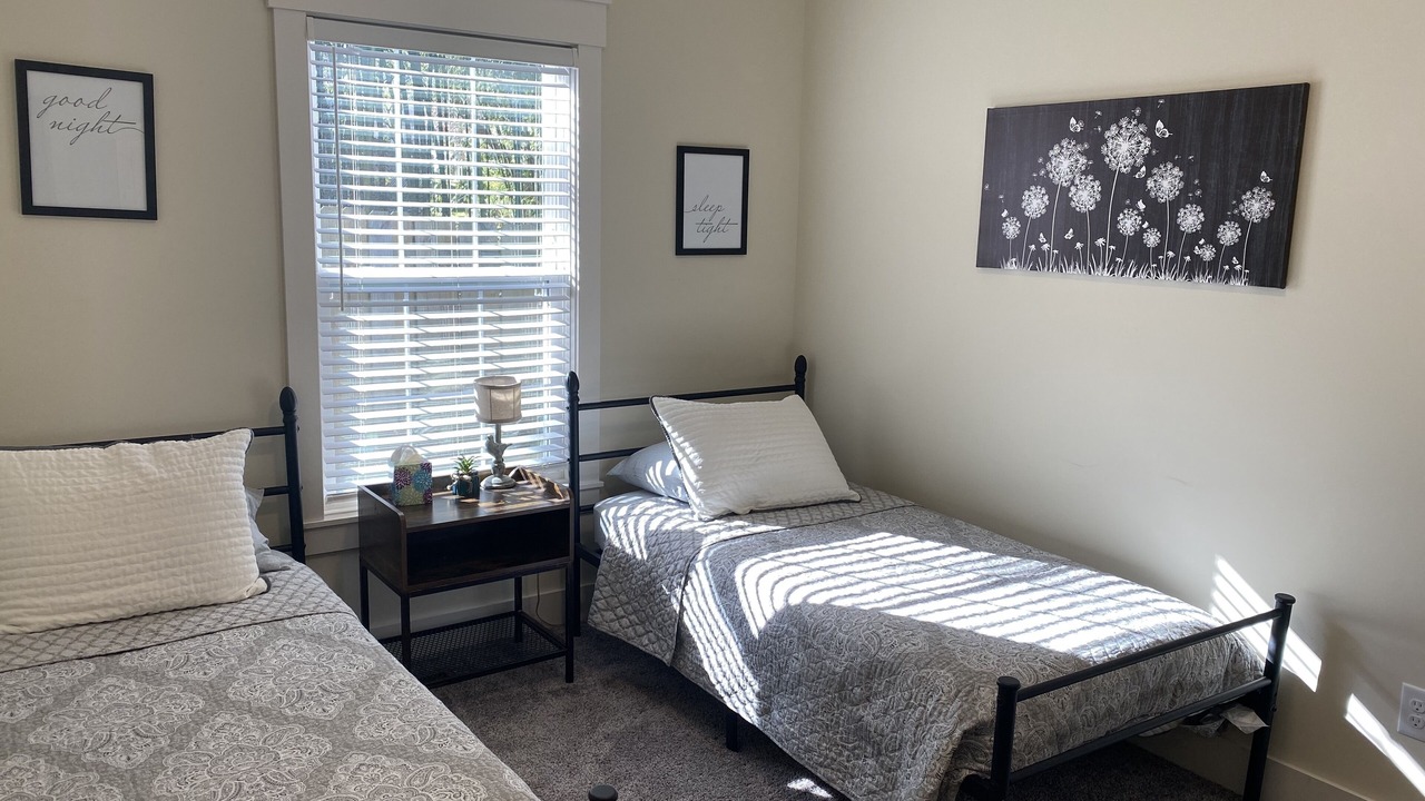 Photo of Bedroom in Hendersonville