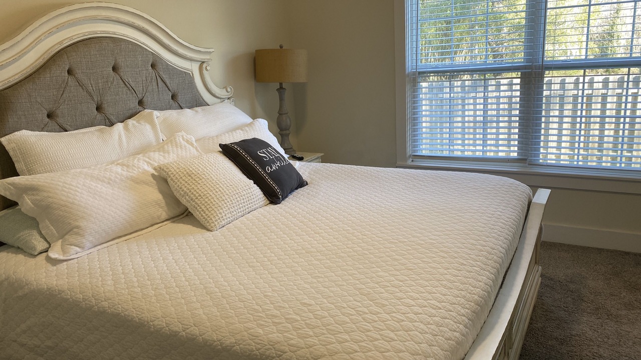 Photo of Bedroom in Hendersonville